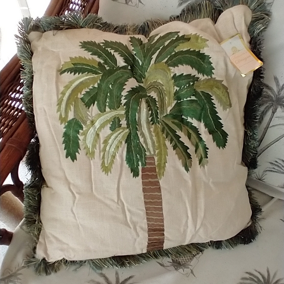 NWT Silk embroidered on linen/Cotton Fringe trim pillows - Picture 6 of 12